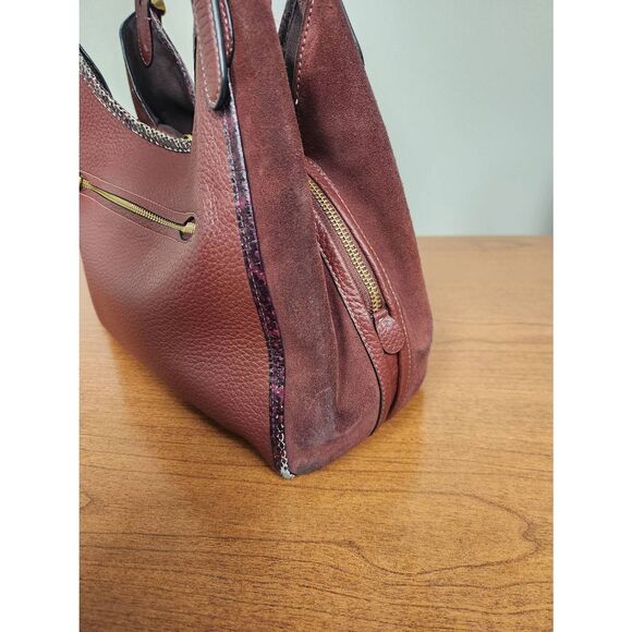 Coach Kristy Burgundy Shoulder Bag With Exotic Embossed Snake Trim. See pictures - Picture 7 of 16